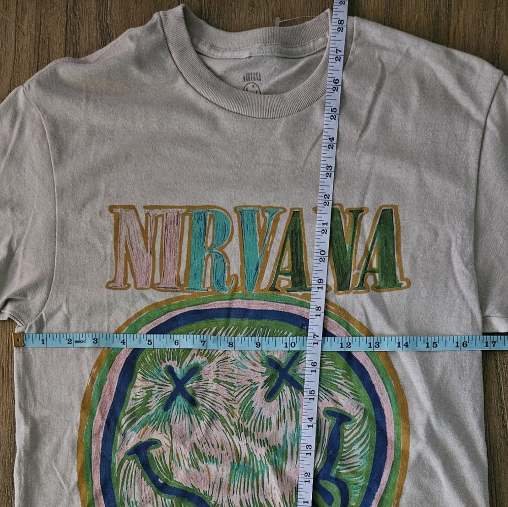 NWOT♀️♂️NIRVANA Crew-Neck Tee - Picture 3 of 6